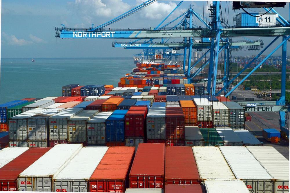 Sabah cannot raise exports to Port Klang with cabotage policy, industrialist says.